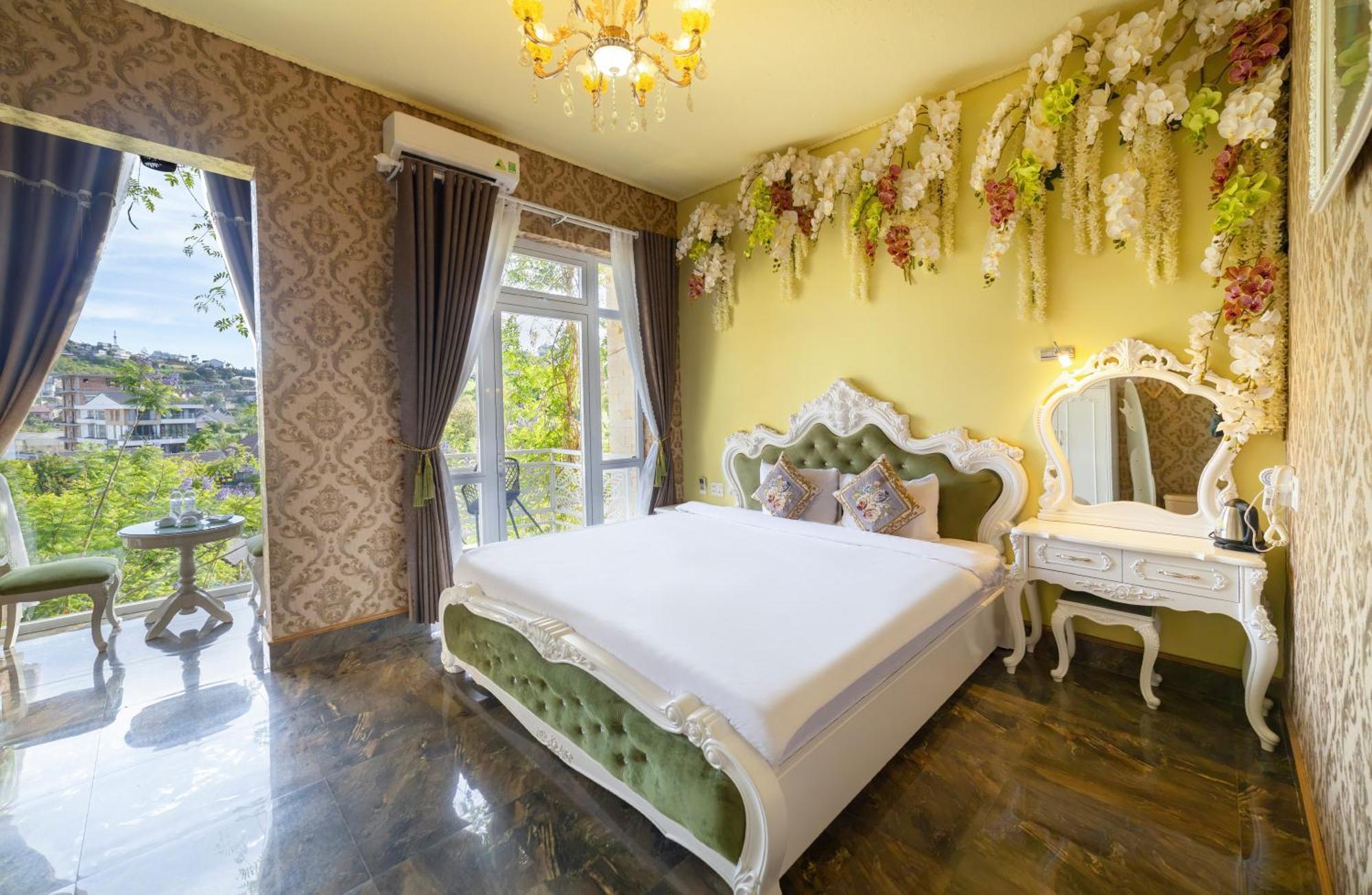 Dream Flower Dalat Hotel Room photo